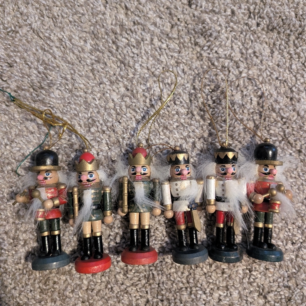 Set of Nutcracker Ornaments (6)